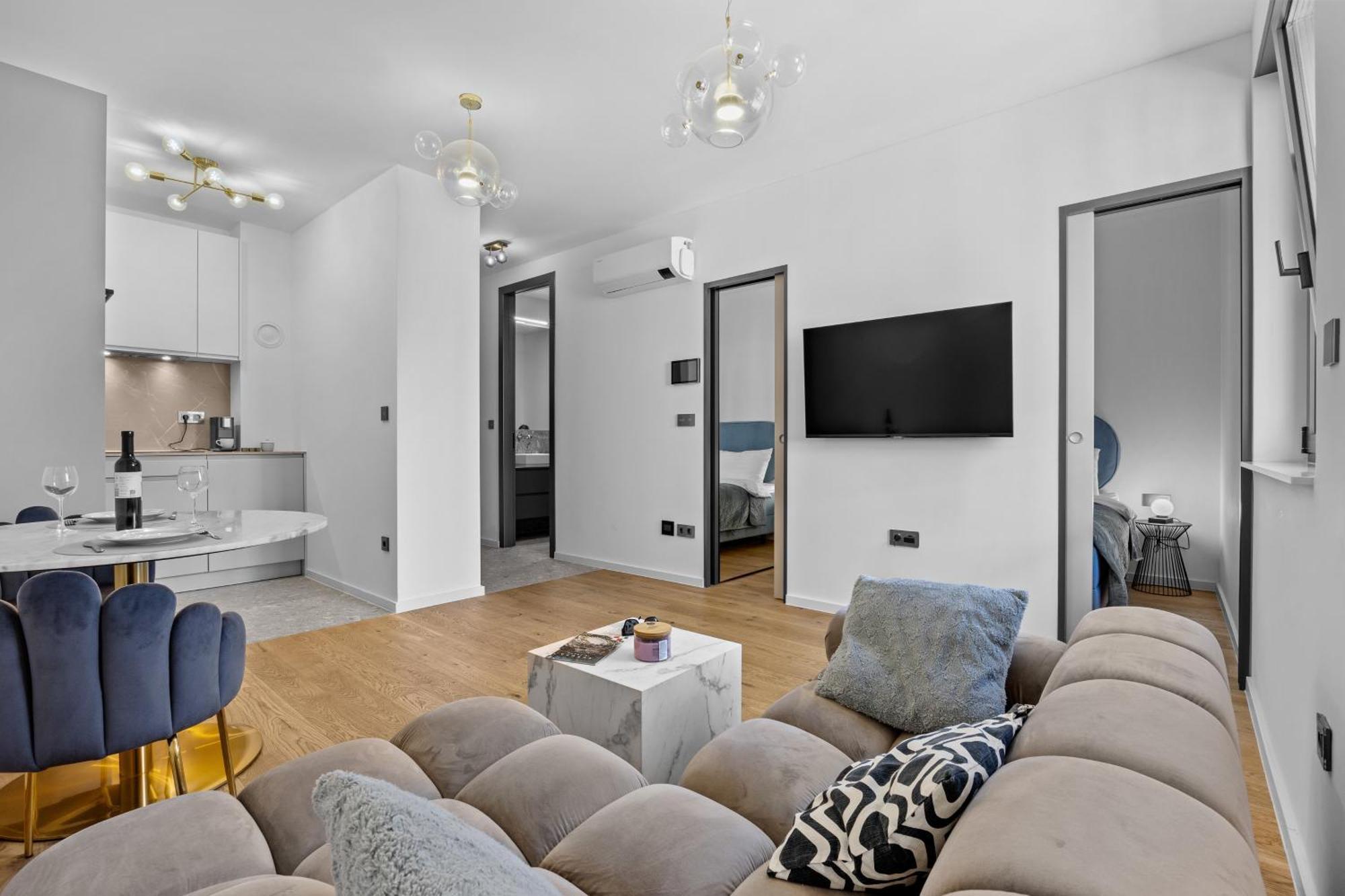 Caesars Palace - New Modern With Free Private Parking * Pula